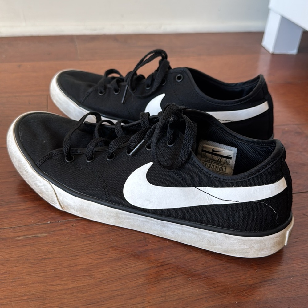 Nike women sneakers
